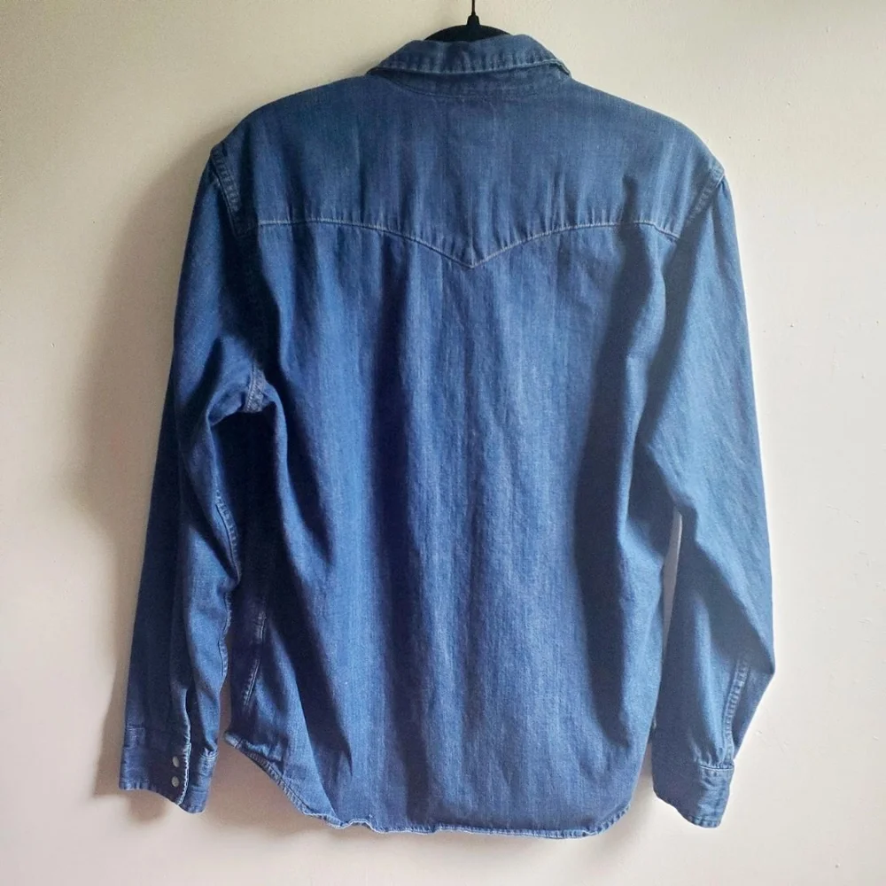 Levi's Denim Shirt - Picture 4 of 4
